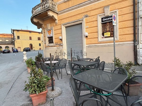 locale commerciale in vendita a Senigallia