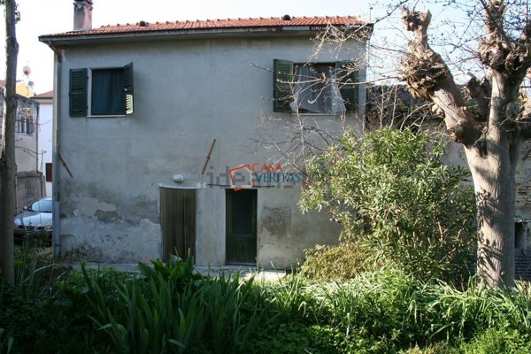 casa indipendente in vendita a Senigallia in zona Montignano