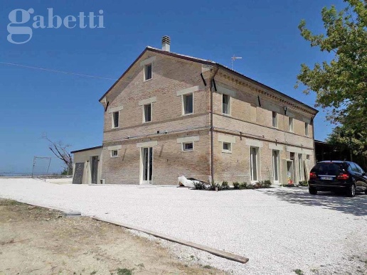 casa indipendente in vendita a Senigallia in zona Borgo Passera