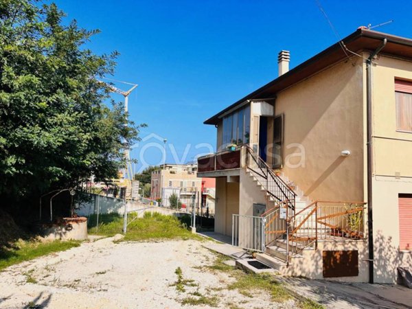appartamento in vendita a Senigallia in zona Montignano