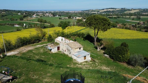 casa indipendente in vendita a Senigallia in zona Cannella