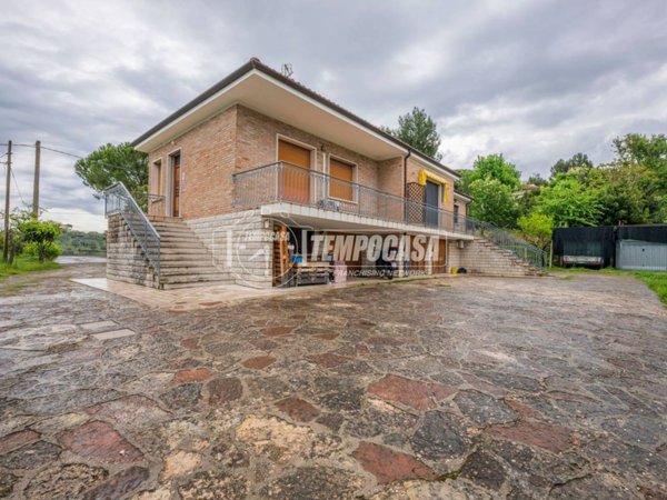 appartamento in vendita a Senigallia in zona Mandriola