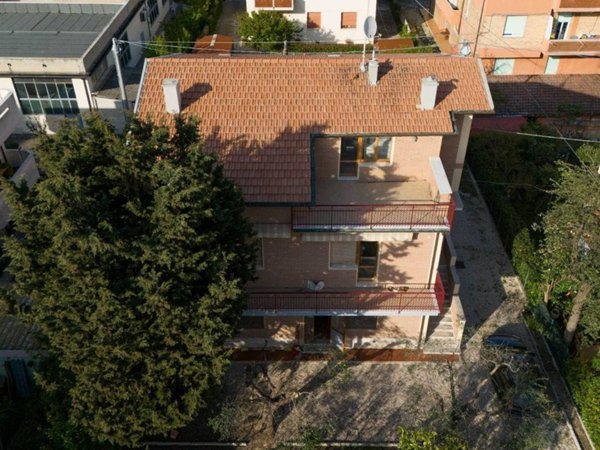 casa indipendente in vendita a Senigallia