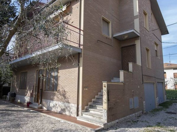 casa indipendente in vendita a Senigallia