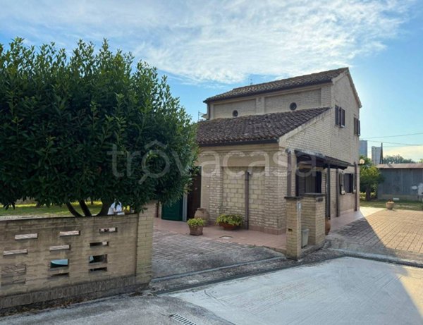 casa indipendente in vendita a Senigallia in zona Borgo Passera