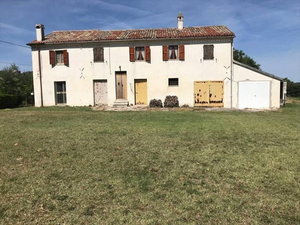 negozio in vendita a Senigallia in zona Roncitelli