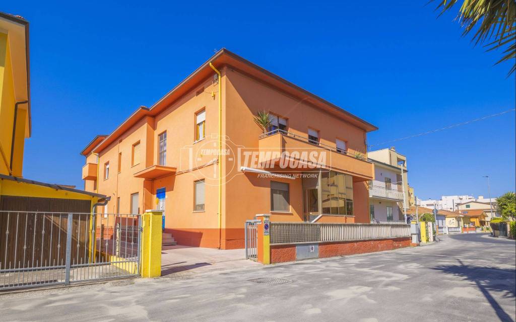 appartamento in vendita a Senigallia in zona Cesano