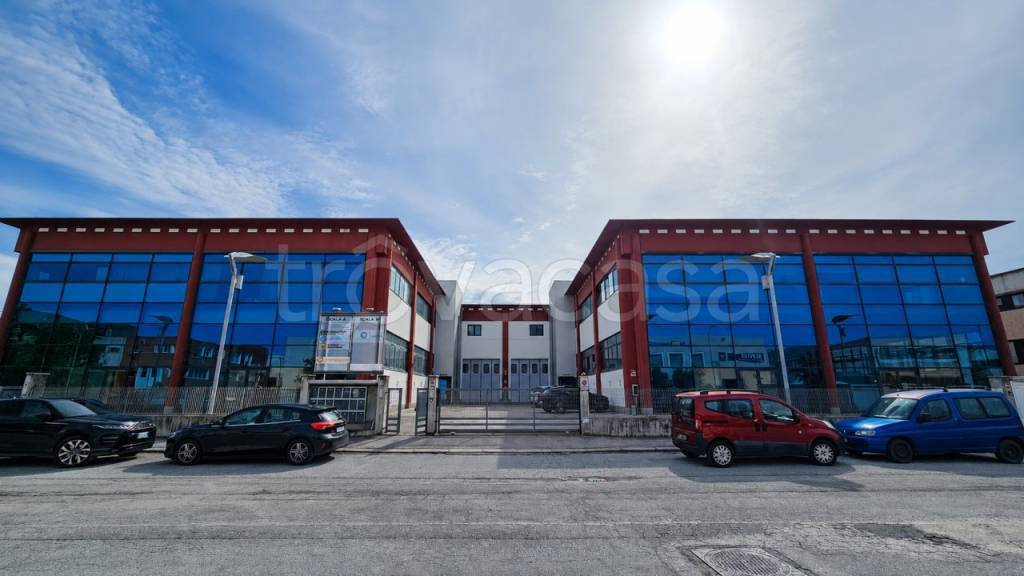 negozio in vendita a Senigallia
