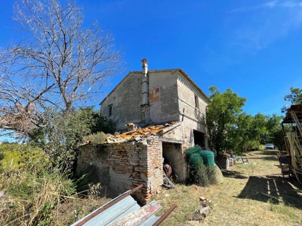 casa indipendente in vendita a Senigallia in zona Montignano