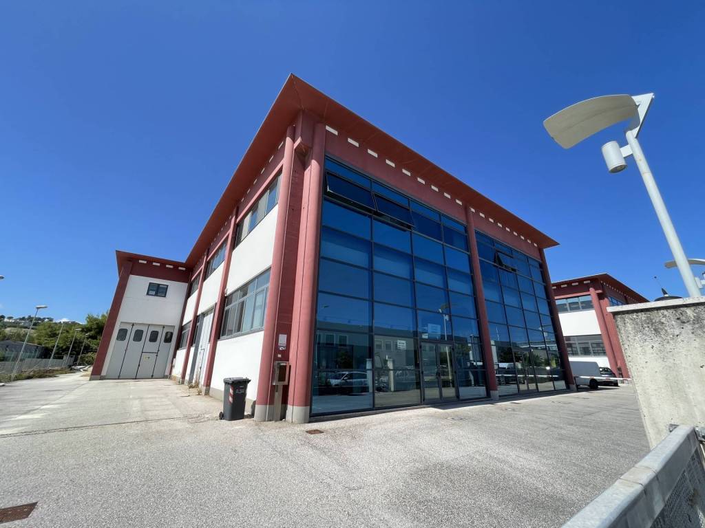 ufficio in vendita a Senigallia
