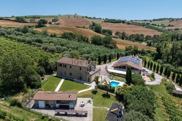 casa indipendente in vendita a Senigallia