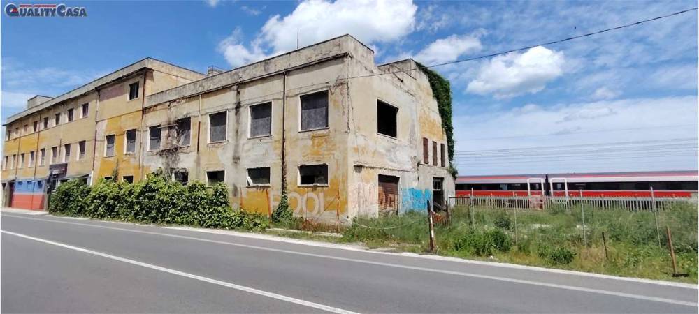 intera palazzina in vendita a Senigallia in zona Marzocca