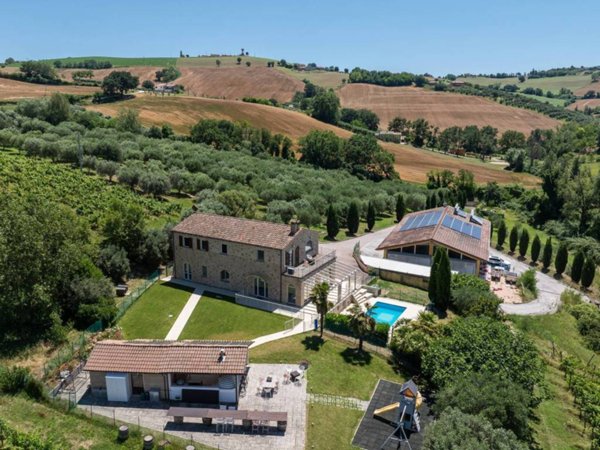casa indipendente in vendita a Senigallia