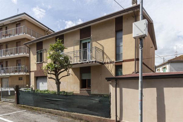 casa indipendente in vendita a Senigallia in zona Vallone