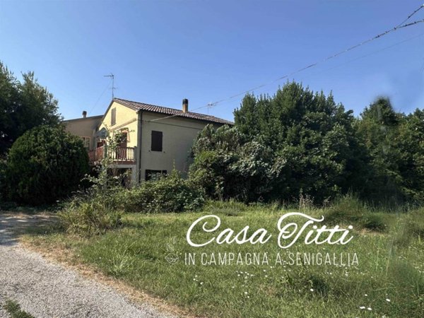 casa indipendente in vendita a Senigallia in zona Scapezzano