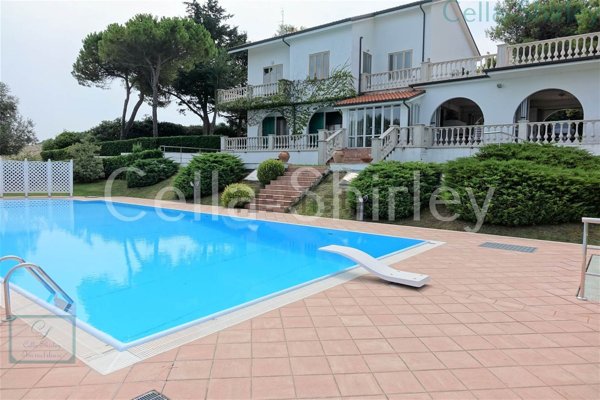 casa indipendente in vendita a Senigallia in zona Montignano