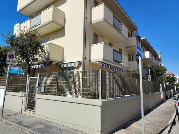 appartamento in vendita a Senigallia in zona Cesano