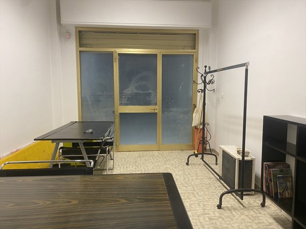 locale di sgombero in vendita a Senigallia