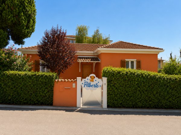 casa indipendente in vendita a Senigallia in zona Vallone