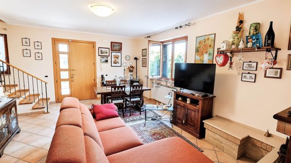 casa indipendente in vendita a Senigallia in zona Borgo Passera