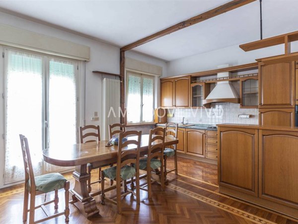 casa indipendente in vendita a Senigallia in zona Vallone