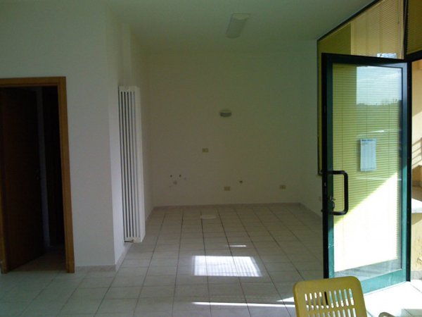 negozio in vendita a Senigallia