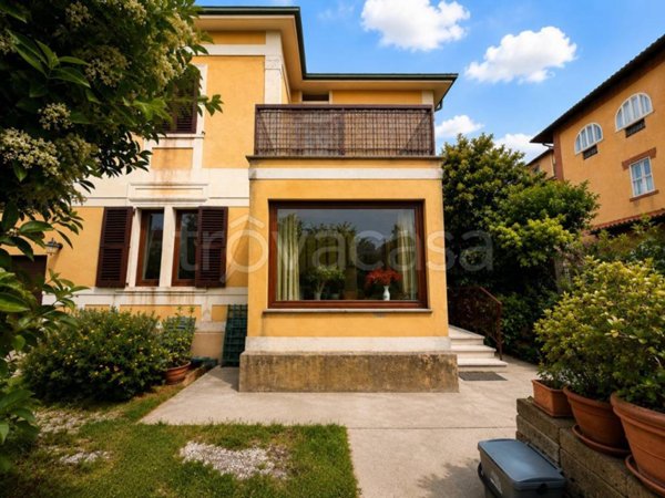 casa indipendente in vendita a Senigallia in zona Cesano