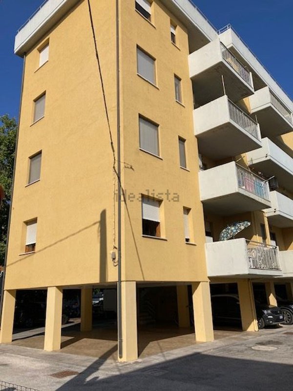 appartamento in vendita a Senigallia in zona Cesano