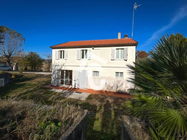 casa indipendente in vendita a Senigallia
