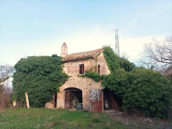casa indipendente in vendita a Senigallia in zona Scapezzano