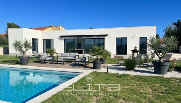 casa indipendente in vendita a Senigallia in zona Montignano