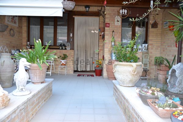 casa indipendente in vendita a Senigallia