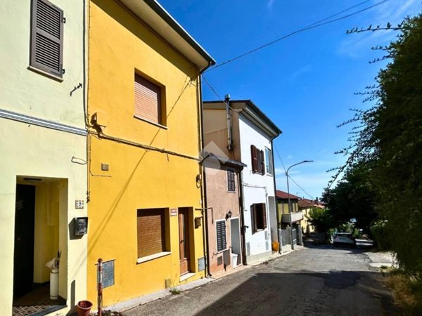 casa indipendente in vendita a Senigallia in zona Montignano