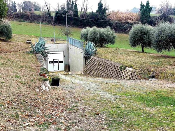 casa indipendente in vendita a Senigallia in zona Bettolelle