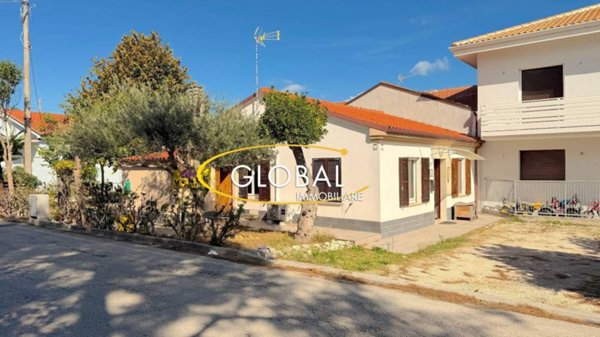 casa indipendente in vendita a Senigallia in zona Montignano