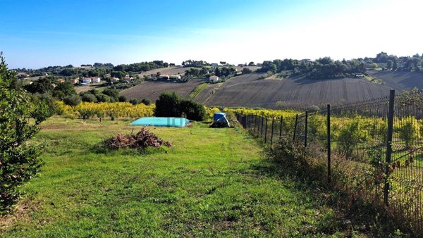 terreno in vendita a Senigallia in zona Sant'Angelo