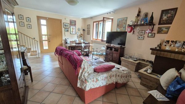 casa indipendente in vendita a Senigallia in zona Borgo Passera