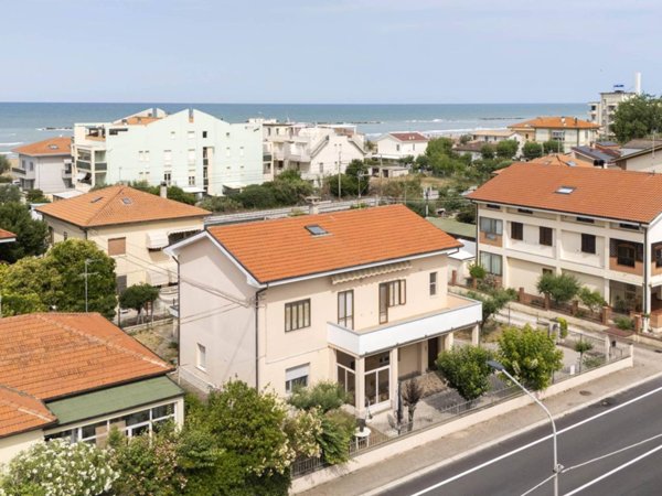 appartamento in vendita a Senigallia in zona Cesano