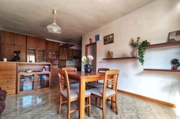 appartamento in vendita a Serra de' Conti in zona Osteria