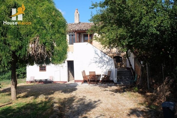 casa indipendente in vendita a Serra de' Conti