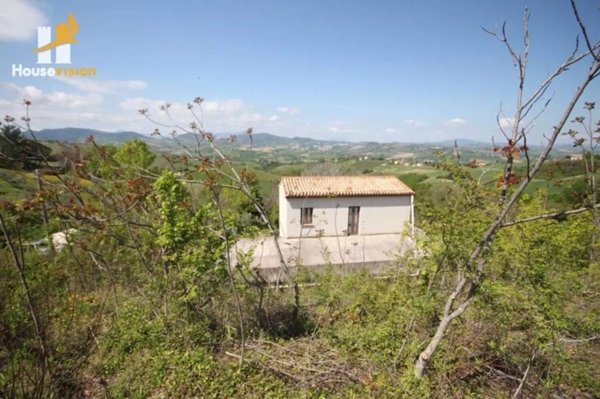 casa indipendente in vendita a Serra de' Conti