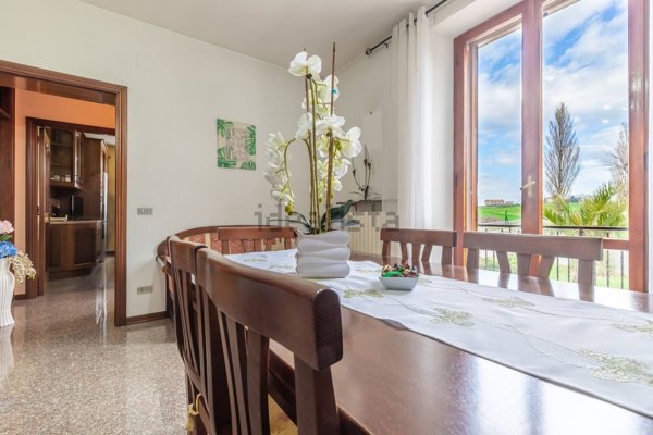 casa indipendente in vendita a Serra de' Conti