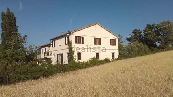 casale in vendita a Serra de' Conti