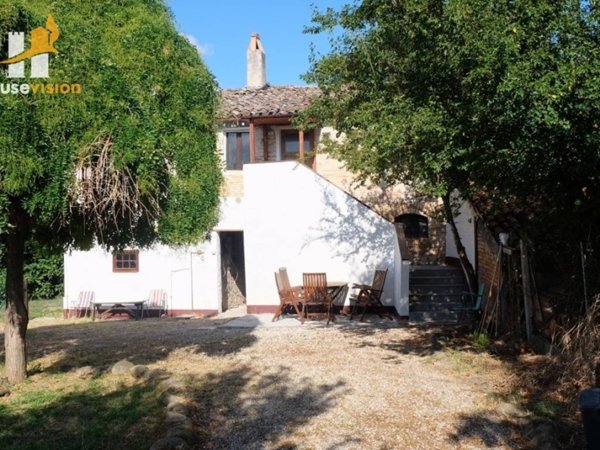 casa indipendente in vendita a Serra de' Conti