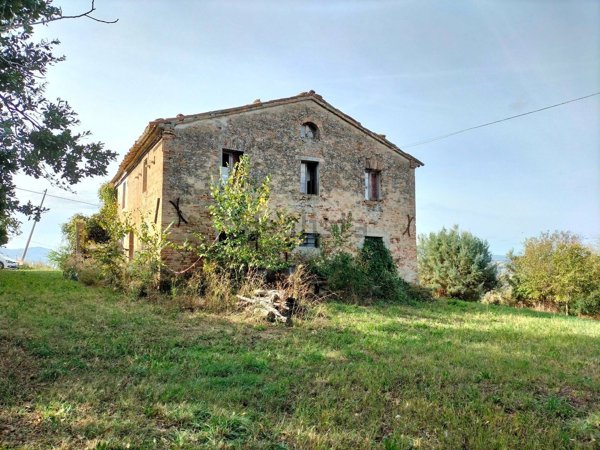 casale in vendita a Serra de' Conti