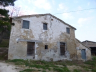 casa indipendente in vendita a Serra San Quirico