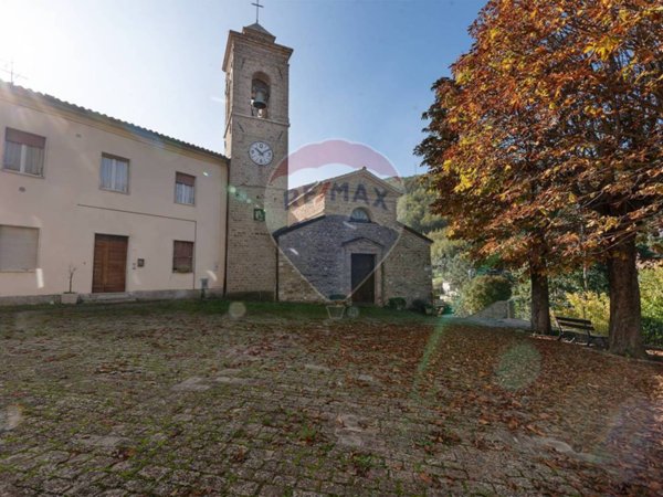 casa indipendente in vendita a Serra San Quirico in zona Domo
