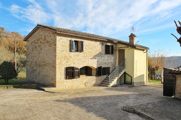 appartamento in vendita a Serra San Quirico