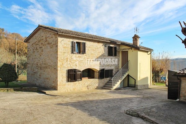 appartamento in vendita a Serra San Quirico