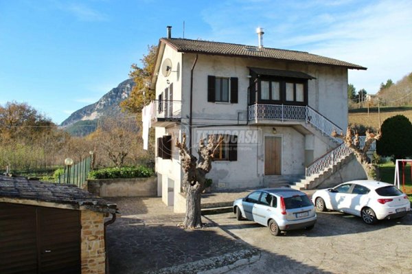 appartamento in vendita a Serra San Quirico